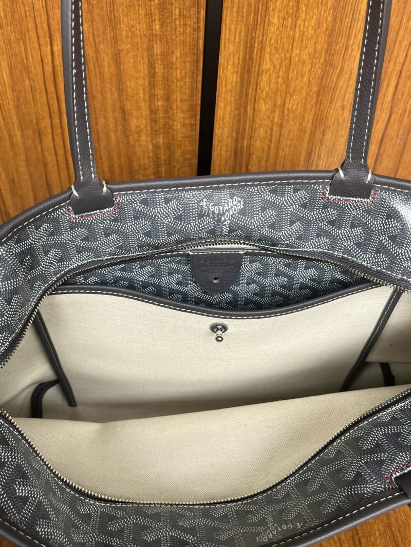 Goyard Shopping Bags